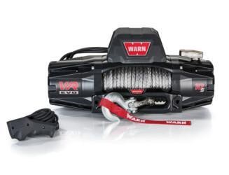 Warn VR EVO 10‑S sähkövinssi synteettisellä köydellä ja kaukosäätimellä – tehokas 12V vinssi raskaaseen ajoneuvo‑ ja offroad‑käyttöön, 4536 kg vetokyky.