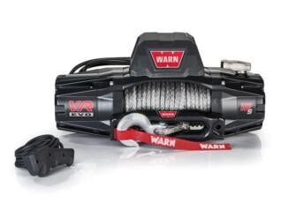Warn VR EVO 12‑S sähkövinssi synteettisellä köydellä ja kaukosäätimellä – erittäin tehokas 12V vinssi raskaaseen ajoneuvo‑ ja offroad‑käyttöön, 5443 kg vetokyky.